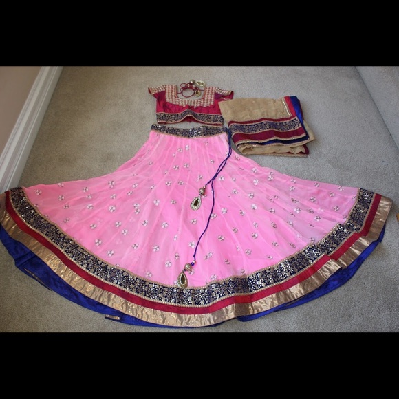 CUSTOM MADE DESIGNER CHANIYA CHOLI - Picture 1 of 8